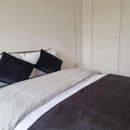 Easy Rooms, Standard Double Room Stevenage Exterior photo